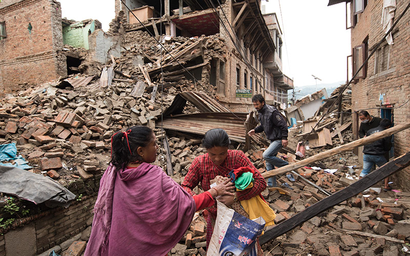 UTI show solidarity to the victims of the earthquake in Nepal