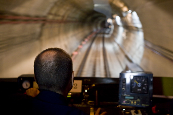 UTI signs the contract for the 5th metro line in Bucharest